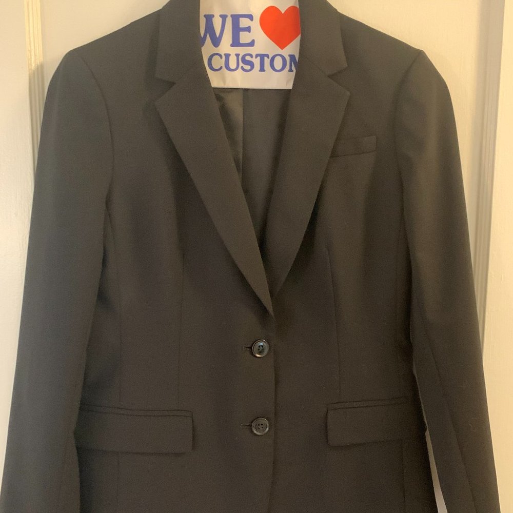 Banana Republic Martin Fit Suit, Black, Size 00P